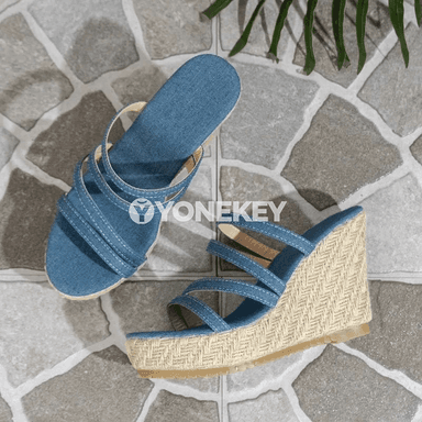 Zenanlar üçin ýokary platformaly tomus şypbyklary, açyk burunly ýeňil model