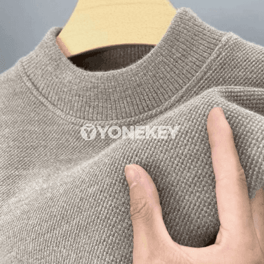 Erkekler üçin ýyly fleesli switer, ýarym boýunly, güýz gyş üçin