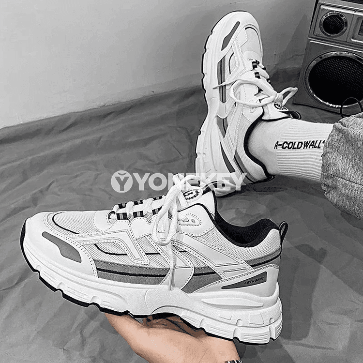 Erkekler üçin mesh platform krasowkalar, ýeňil we dem alýan gündelik aýakgap