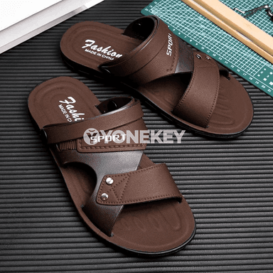 Erkekler üçin tomus sandal we şypbyk — ýeňil, amatly, gündelik geýim