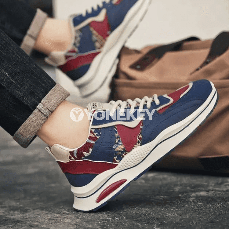 Erkekler üçin etnik patchwork platform krasowkalar, ýeňil we amatly