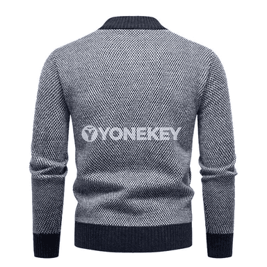 Erkekler üçin polo stilli zip boýun switer, ýyly dokalan model
