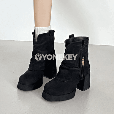 Zenanlar üçin ýokary ökjeli zamşa boots, galyň dabalydyr