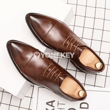Erkekler üçin klassiki slip-on köwüşler