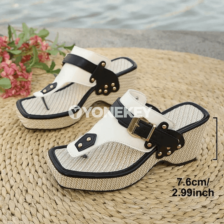 Aýal-gyzlar üçin platformaly tomus sandal şypbyklary