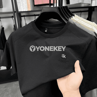 Erkekler üçin koreýa görnüşli ýazlyk badgeli polo futbolka