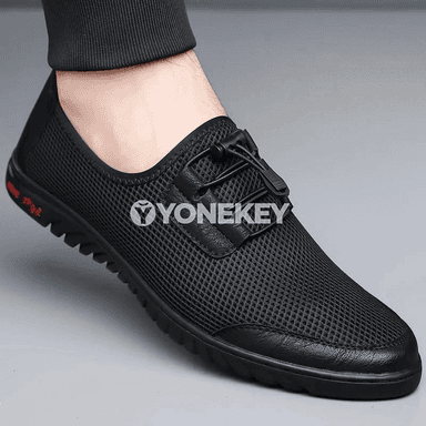 Erkekler üçin ýeňil, dem alýan, süýşmeýän gündelik köwüşler