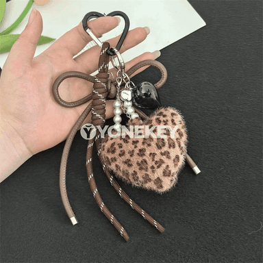 Leopard çaply ýumşak ýasama sallanýan açar asma