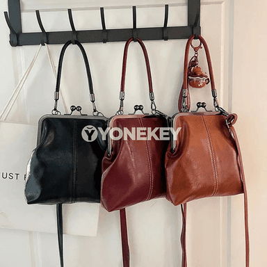 Zenanlar üçin vintage stilindäki goňur egnine asylýan sumka