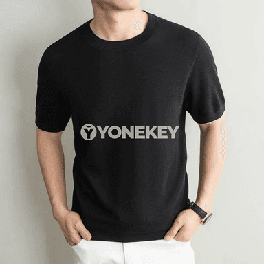 Premium ýüpek-mataly erkekleriň ýeňil tomus futbolkasy