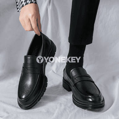Erkekler üçin klassik brogues ofis aýakgaplary