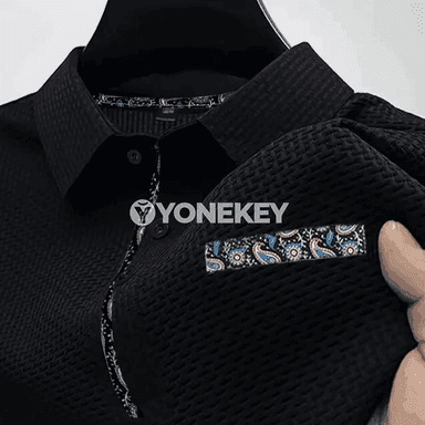 Erkekler üçin ýazlyk polos köýnek, gysga ýeňli, nagyşly