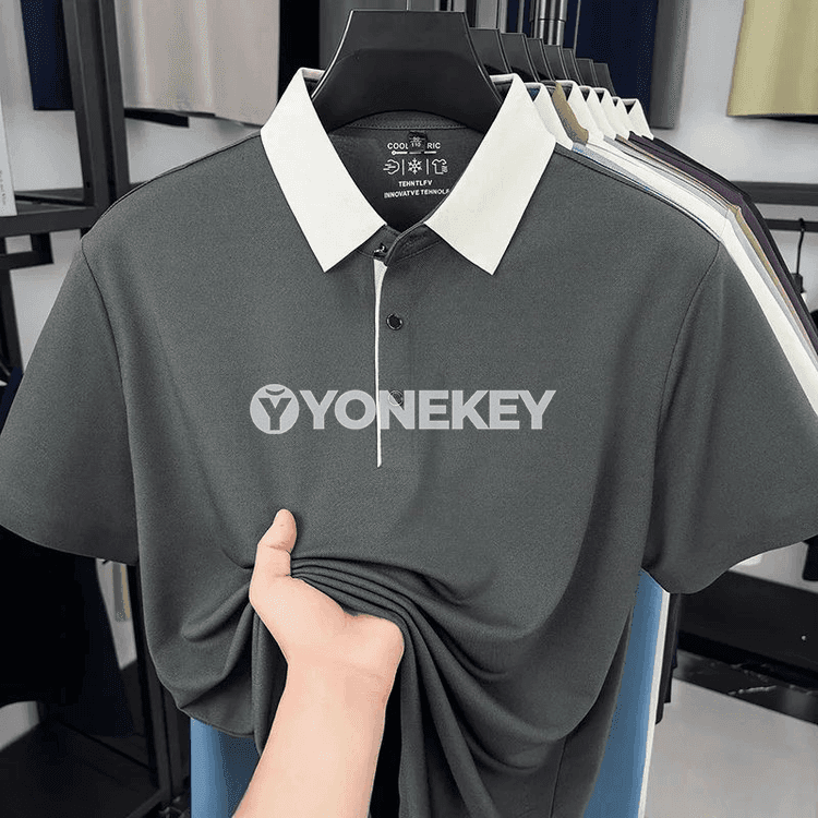 Erkekler üçin garşylykly boýunly polo köýnek, çalt guradýan ýeňil model