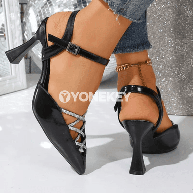 Zenanlar üçin täze ince ökjelı, uçly rhinestone sandaletler