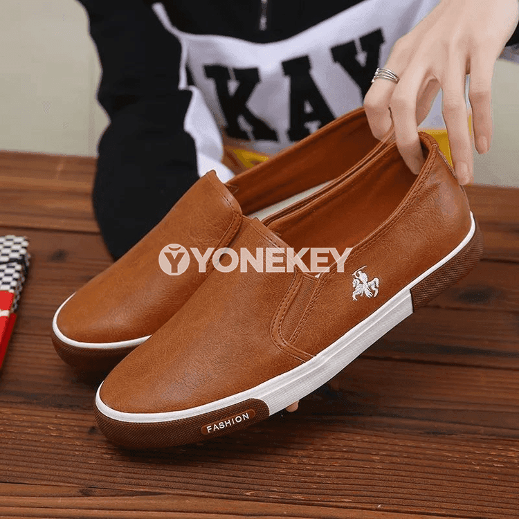 Erkekler üçin amatly retro loafer köwüşleri, suw geçirmeýän