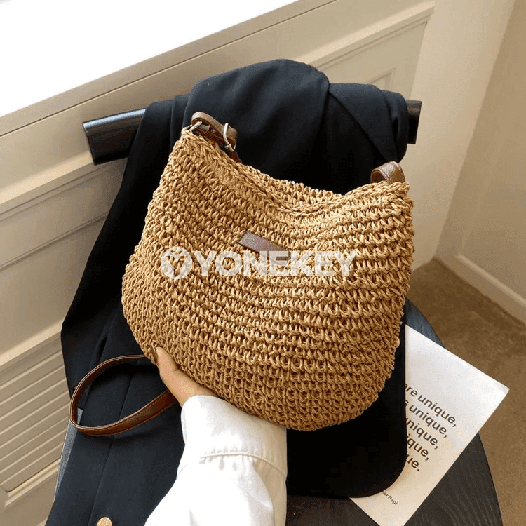 Zenanlar üçin elde örülen rattan ýazky elde göterilýän sumka