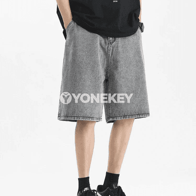 Erkekler üçin ýazky denim şortikler, rahat kesim