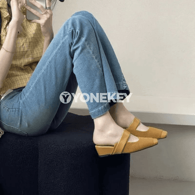Zenanlar üçin ýazky pes ökjeli açyk sandalet-terlikler