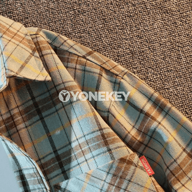 Erkekler üçin ýyly flanel köýnek, klassiki gündelik stil