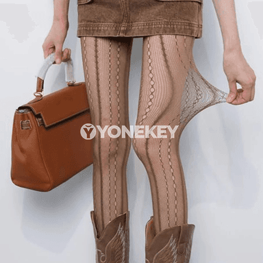 Zenanlar üçin ýeňil fishnet kolgotka, geometrik nagyşly