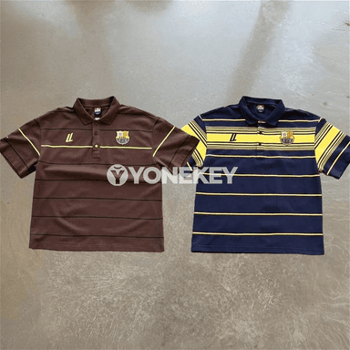 Y2k stilindäki erkek-zenan polo görnüşli zolakly giň futbolka