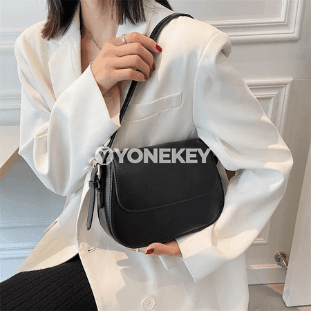 Retro zenanlar üçin kiçi egninden asylýan moda sumkasy