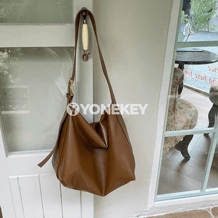 Zenanlar üçin vintage görnüşli PU deri uly sumka, egin we crossbody