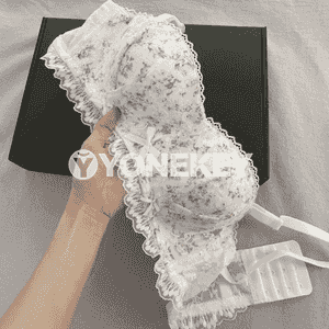 Zenanlar üçin komplekt içki eşikler