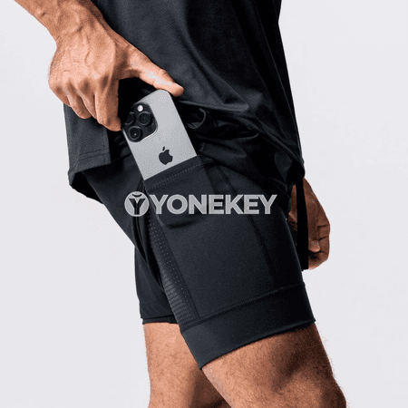 Erkekler üçin iki gatly sport şorty, dem alýan, çalt guradýan